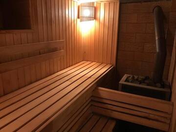 Фото номера Дом с 5 спальнями Дома для отпуска Comfortable Cottage with sauna г. Prigorod Kolozha 31